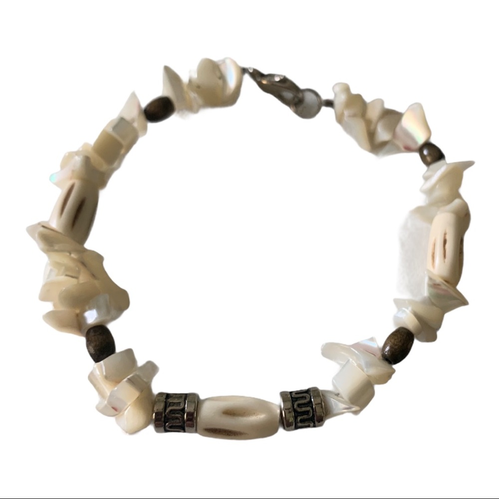 Shell Bracelet Beaded - image 1